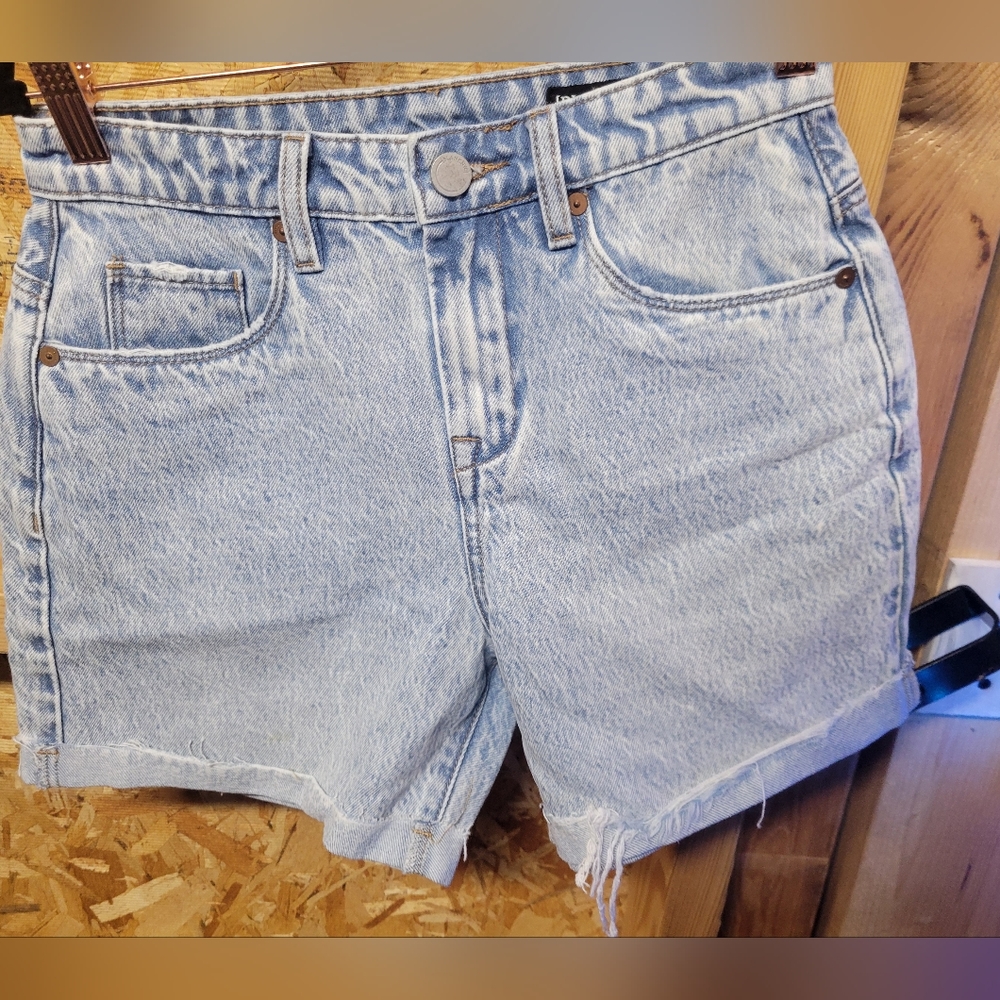 BlankNYC NWT The Perry Denim Short‎ Womens Size 24